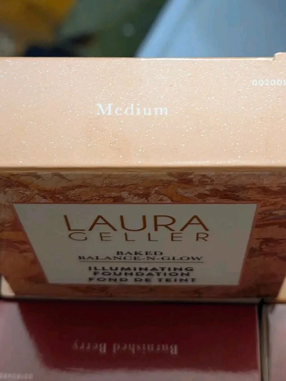 Laura Geller Baked Balance-n-Glow Illuminating Foundation in Medium